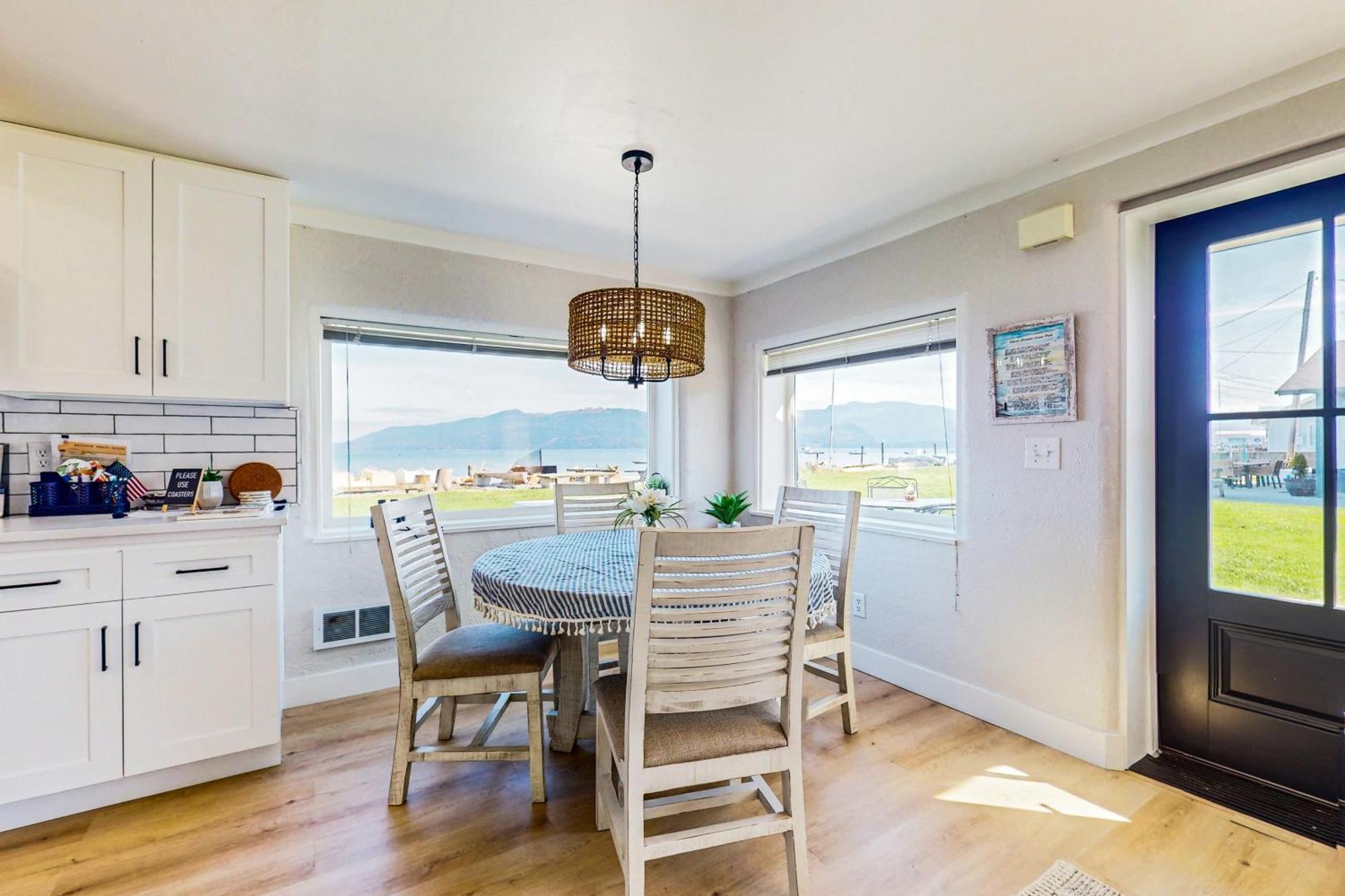Erikson Beach House Bow Ngoại thất bức ảnh